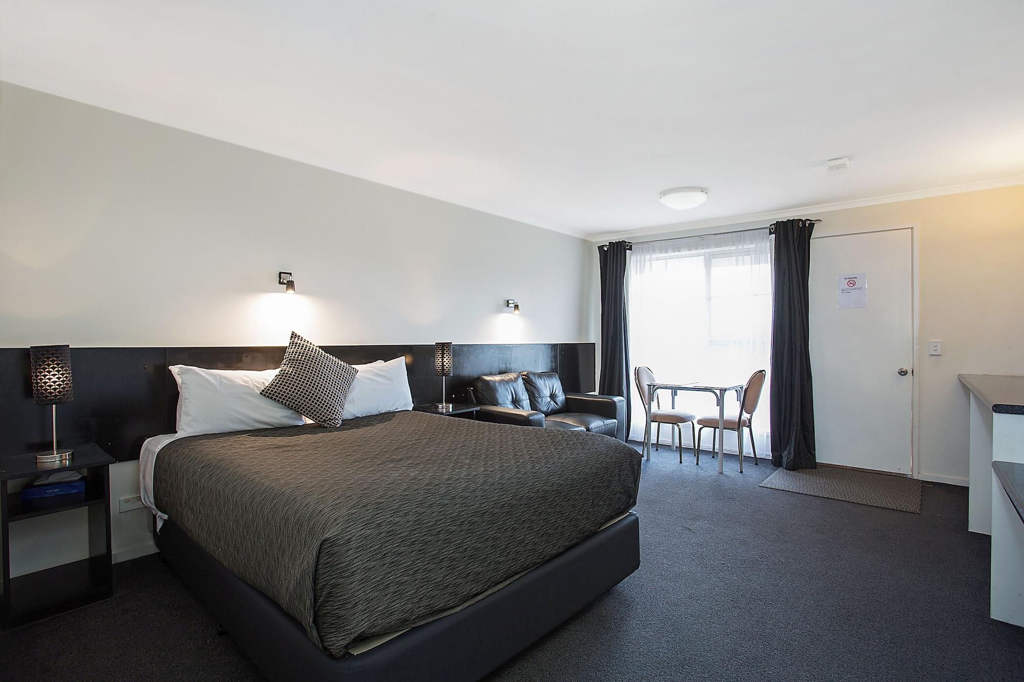 Gateway Motor Inn Варрнамбул Экстерьер фото